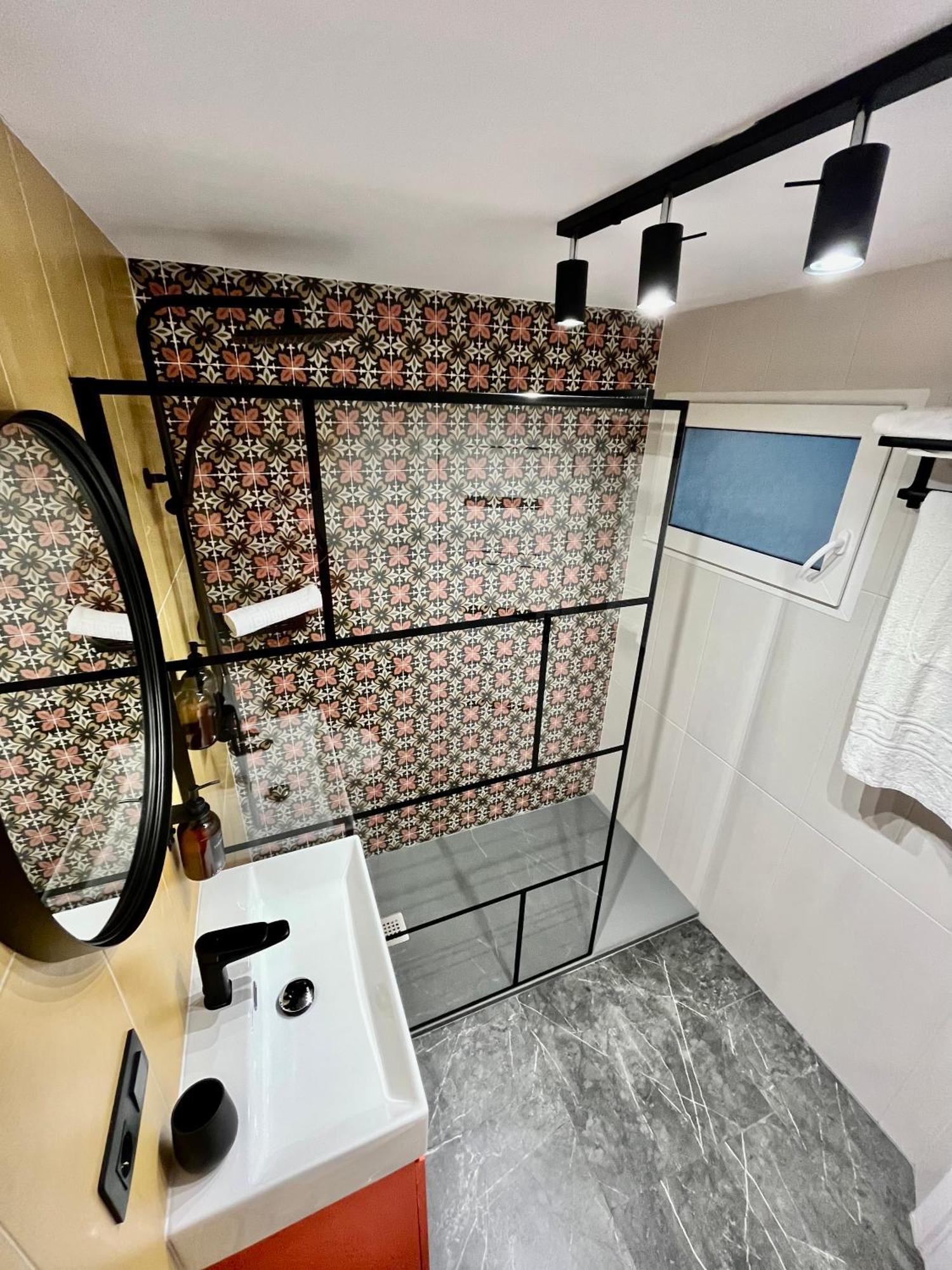 אליקאנטה Elegante Apartamento Tres Colores מראה חיצוני תמונה