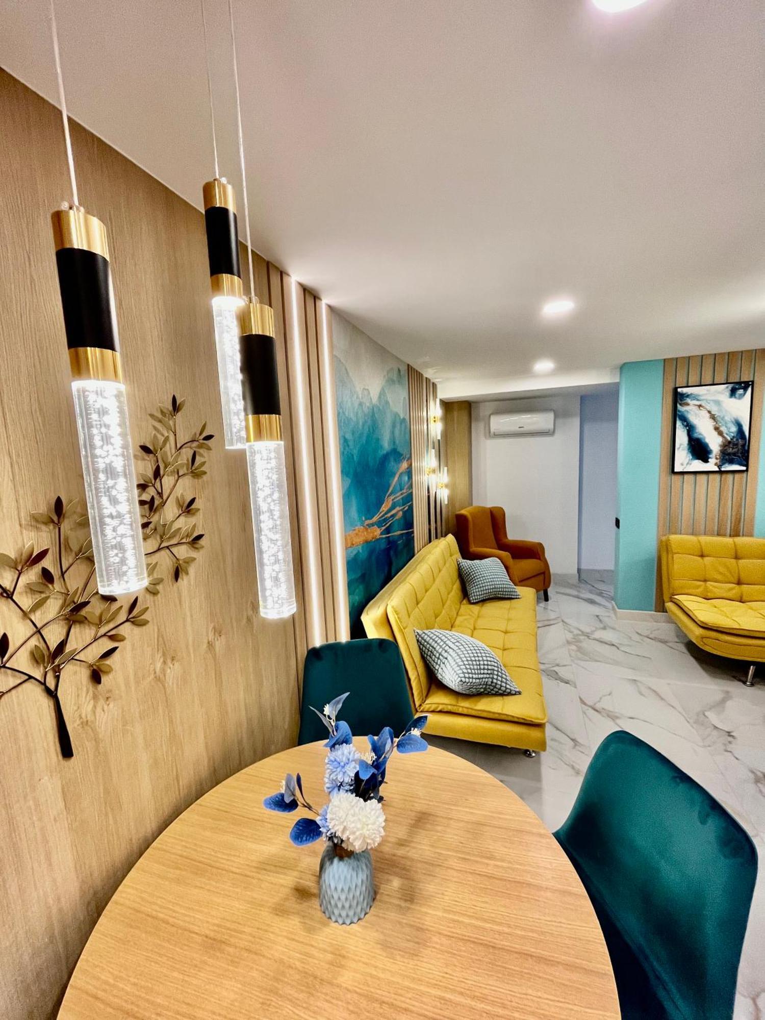 אליקאנטה Elegante Apartamento Tres Colores מראה חיצוני תמונה